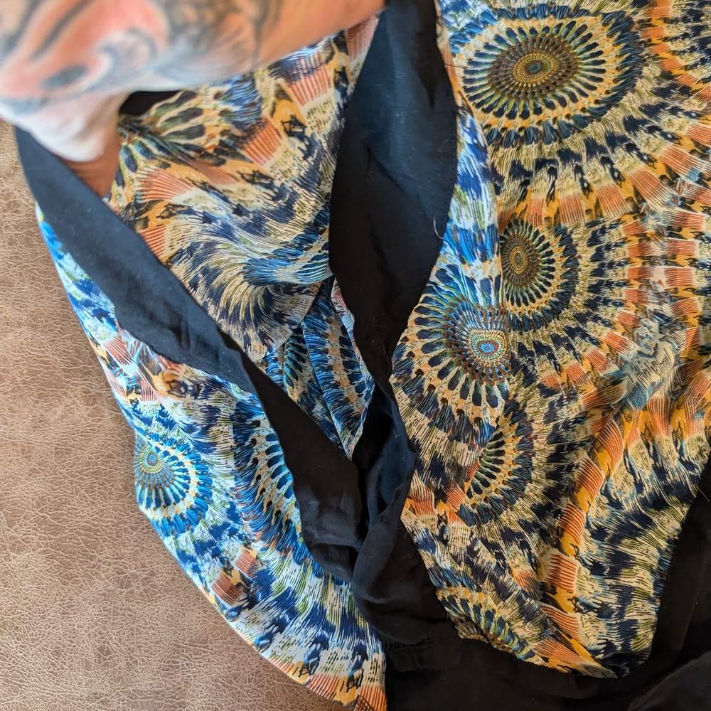 Colorful Patterned Kimono - Picture 2 of 3